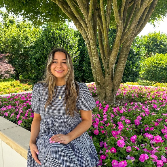 Meet your Posher, Lexie - Picture 2 of 2